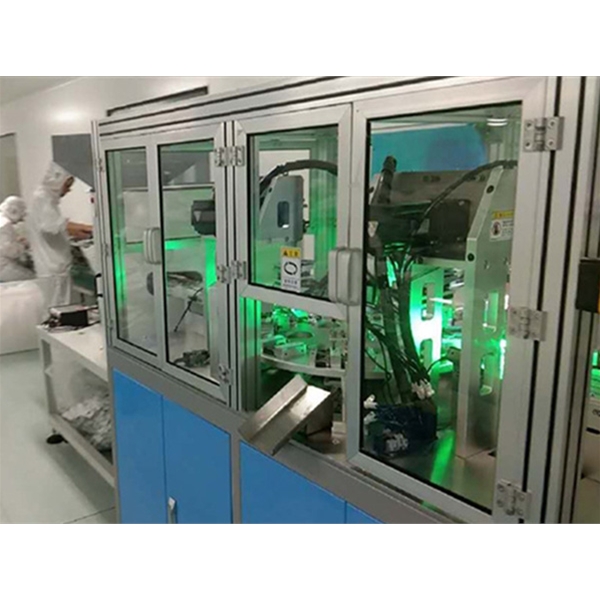 广西体外诊断卡全自动组装机器人LW-2000